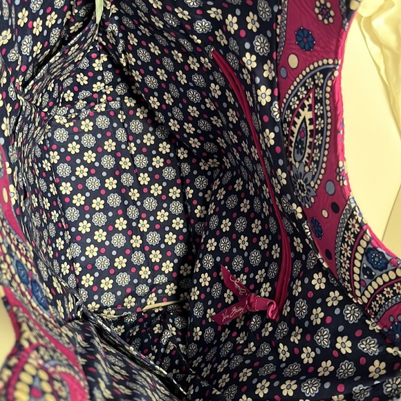 Vera Bradley bag flowers print - Picture 6 of 12